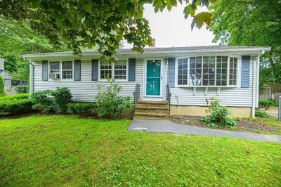 7 Christopher St 1