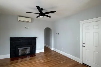 6 Dana St #1