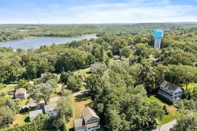 54 Orchid Dr 1