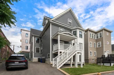 22-20 Ufford St #1 1