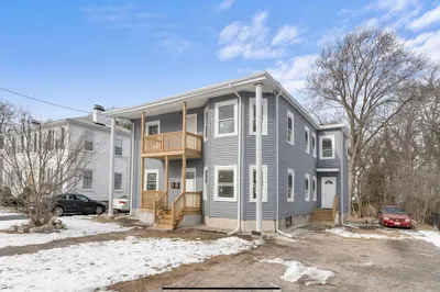 33 Woodlawn St 1