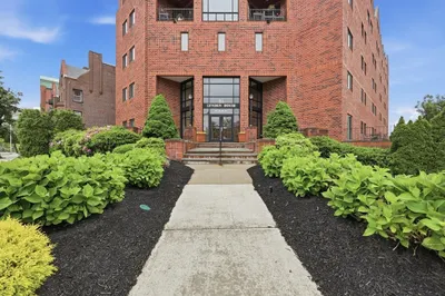 44 Elm Street #303 1
