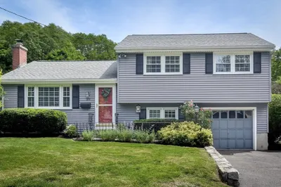 28 Foster Drive