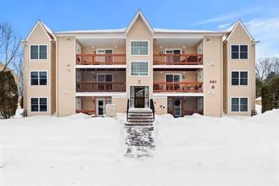 26 Randolph Dr #26