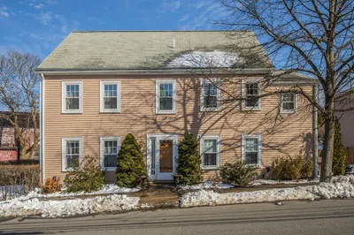 2 Melvin St #2