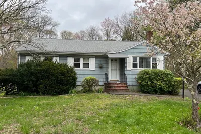 1012 Sumner St 1