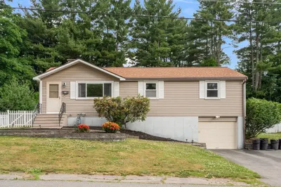 32 Arapahoe Rd