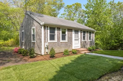 83 Swamp Rd 1