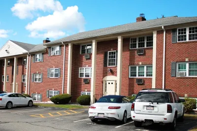 27-0 Arlington Rd #2