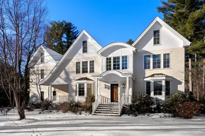 24 Oakdale Ave 1