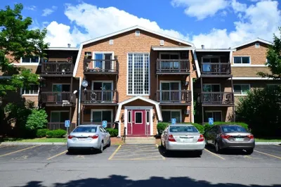 210 Brook Village Rd #13