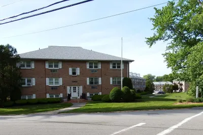230 Chickering Rd #7