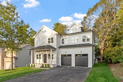 22 Estabrook Rd 1