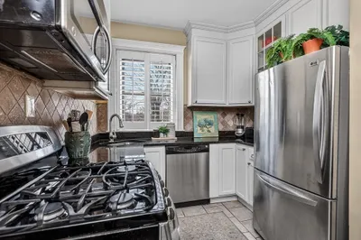 60 Charlesgate E #106