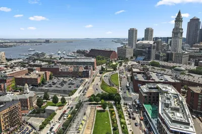 85 East India Row #8H