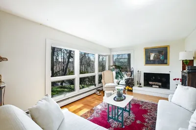 33 Lorraine Rd