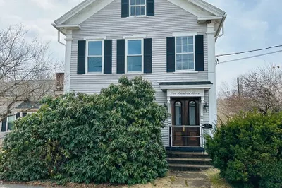 107 Chapel St #2 1