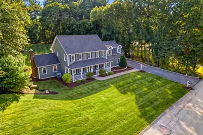135 Candlestick Rd 1