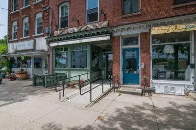 93-95 Main St 1