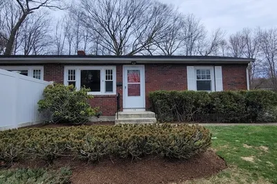 19 Cobb Dr 1