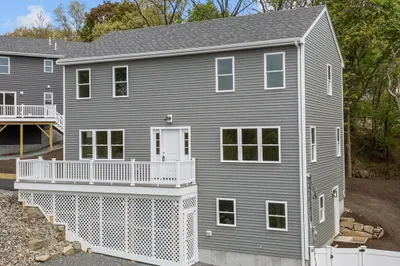 17 Upland Road
