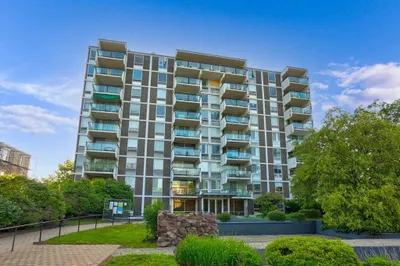 60 Babcock St #72