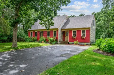 42 Triangle Cir