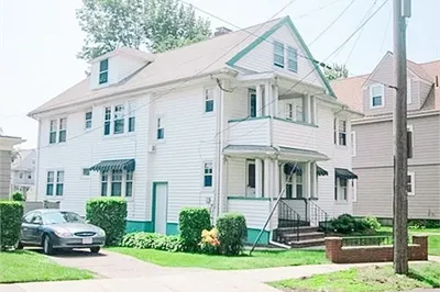 124 Circuit Road #1