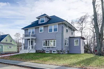 15 Putnam Avenue 1