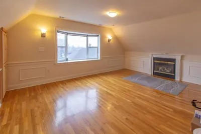 8-10 Richardson St #3 1