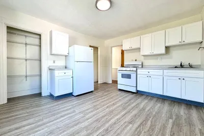 54 Spring St #2