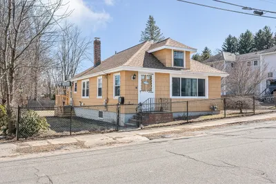 57 Haverhill St 1
