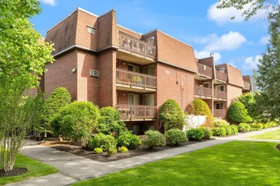 144 Kenrick St #31
