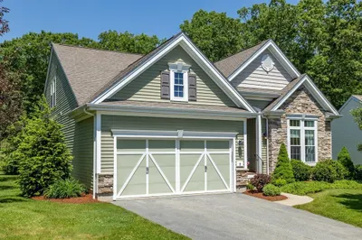 9 Parkland Ln #9 1