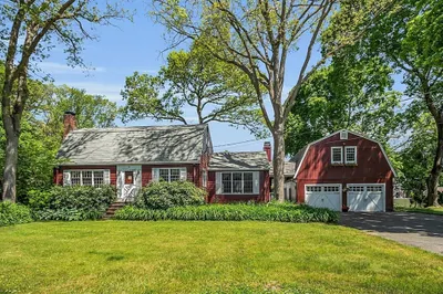 38 Hathaway Rd 1