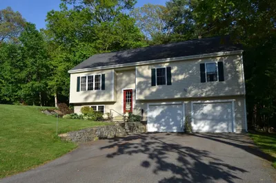 63 Crestwood Dr 1