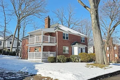 99 Withington Rd 1