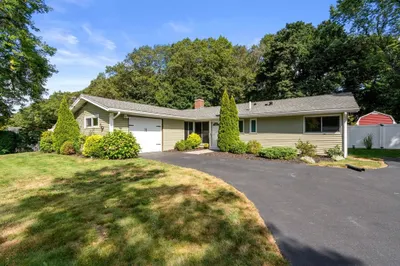 51 Griffin Rd 1