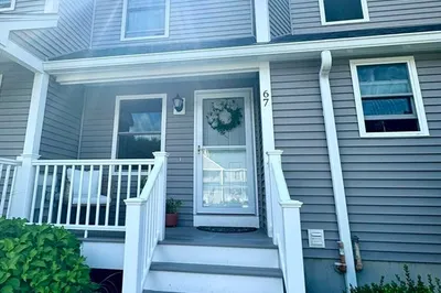 67 Sycamore Dr #67