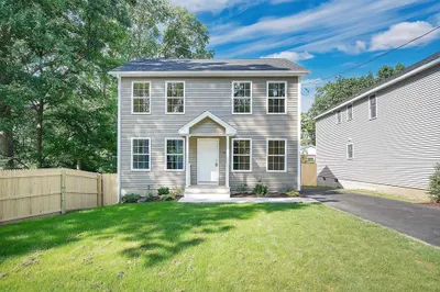 154 Seymour Ave 1
