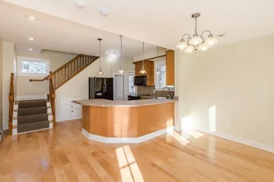 130 E Water St #TownHouse 1