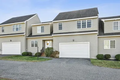 104 Ariel Cir #66 1