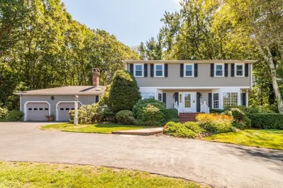 14 Onondaga Ln