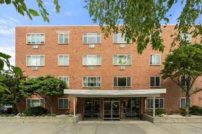 50 Green Street #401 1