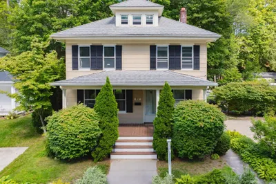 21 Oak Street 1