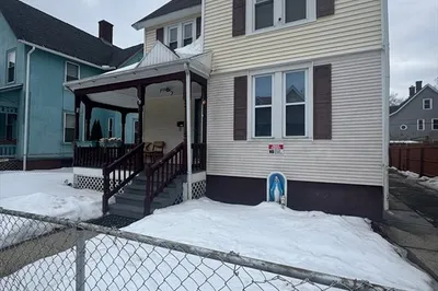 158 Bowles St