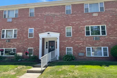 282 Regency Park Dr #282 1