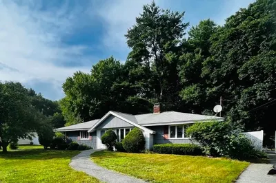 3 Maryvale Rd