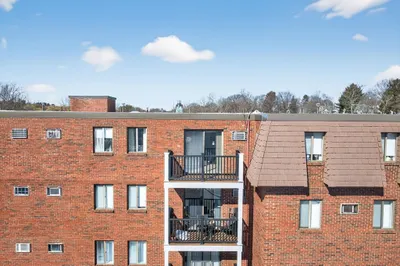 5 Washington St #D4 1