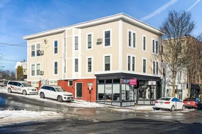 83 Main St #3